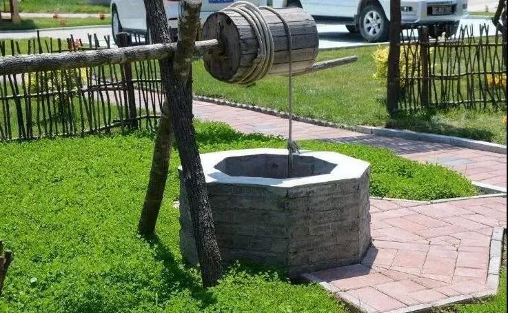 1668396061724857.jpg 井水.jpg